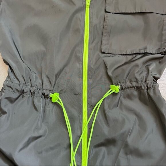 NWT OLIVE GREEN Jumpsuit with Neon Highlights - Picture 6 of 9
